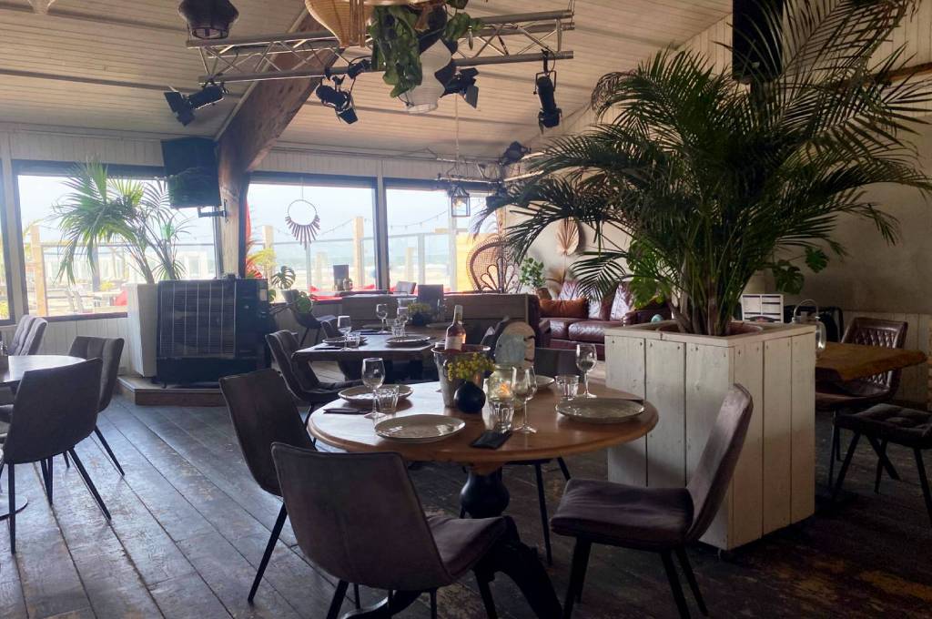 Brunch op het Strand in Hoek van Holland